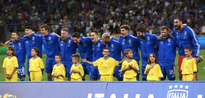 Euro2024, L’Italia batte l’Ucraina e avanza: allo Stadio Meazza i bimbi con la maglia gialla ucraina insieme agli Azzurri